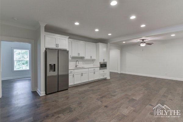 Basement Apartment With Kitchen
