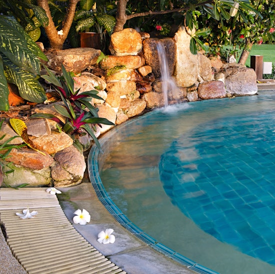 Reasons to You Need a Custom Pool Your Home