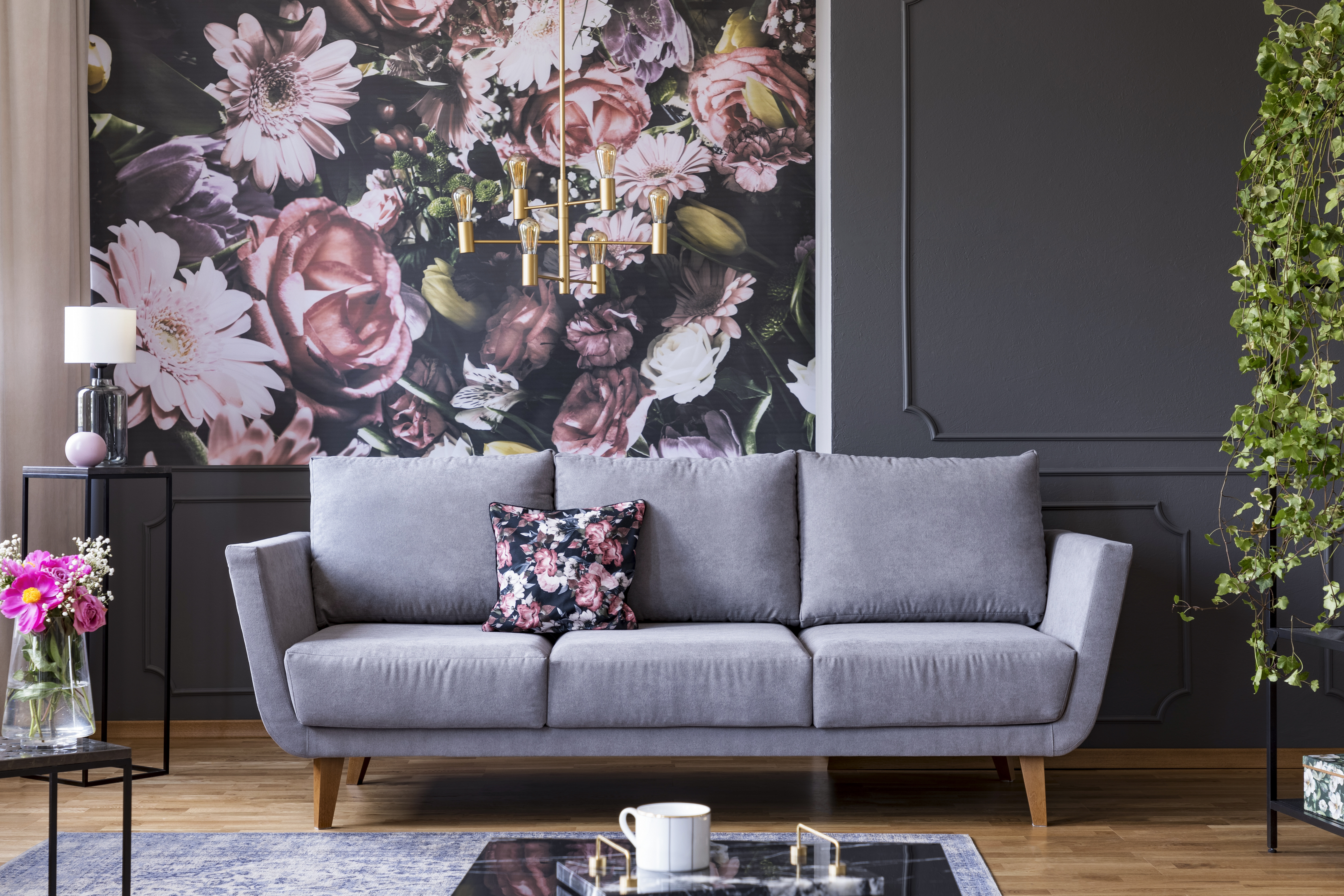 How To Achieve a Vintage Maximalist Look In 5 Steps