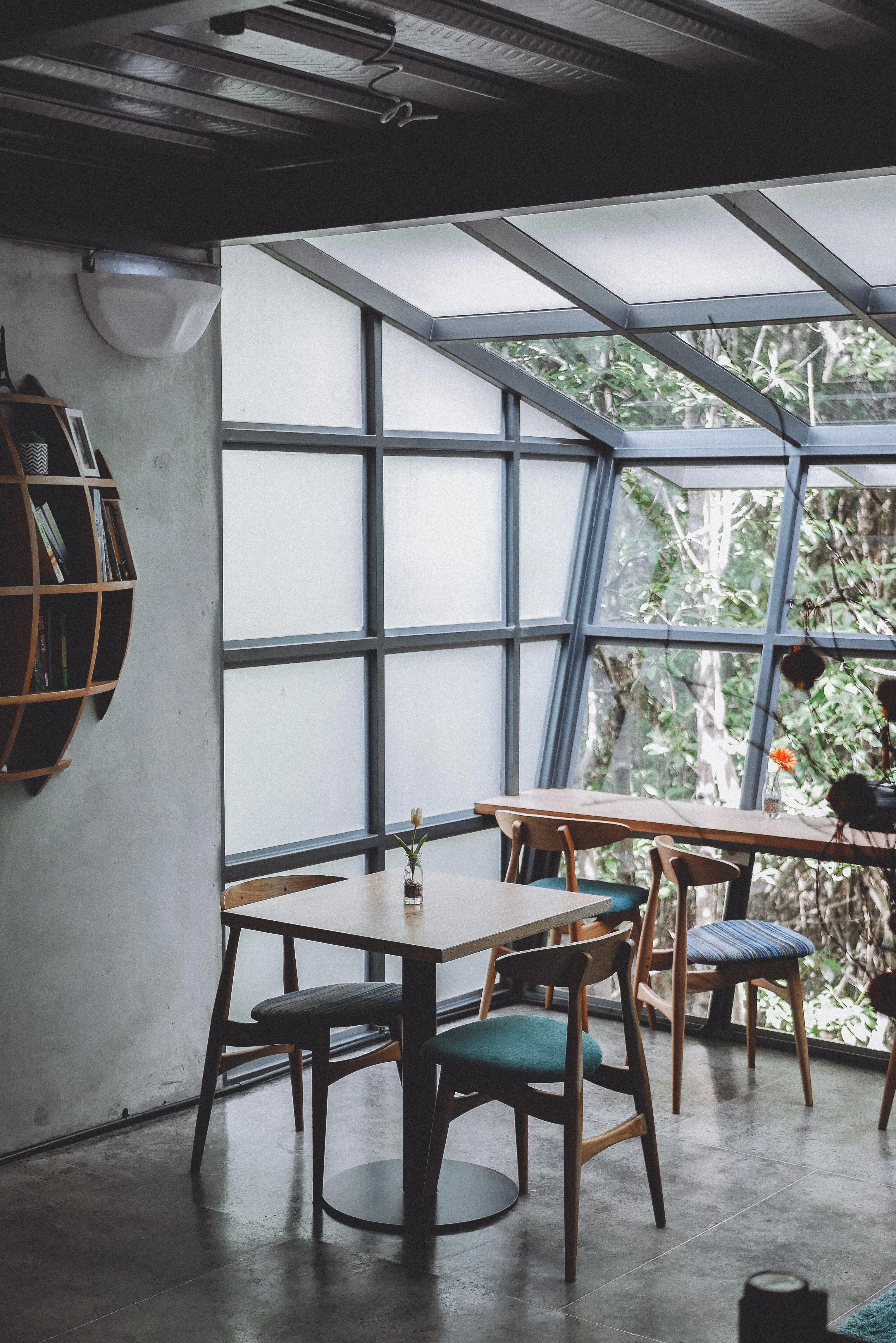 frosted glass and clear glass ceiling and walls in solarium